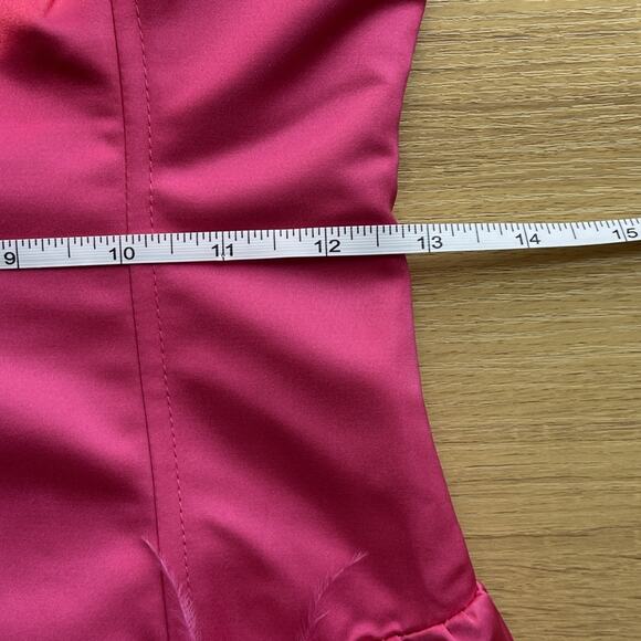 NWT WeWoreWhat x Revolve Strapless Feathered Gown Slit Womens Size 2 Hot Pink - Picture 4 of 9